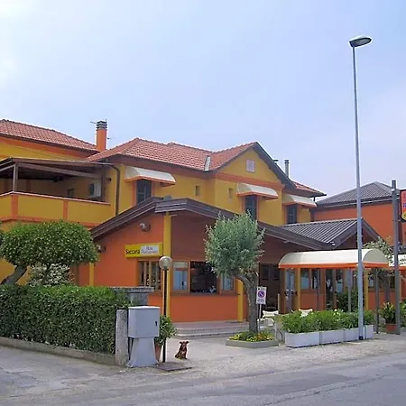 Primavera Hotel